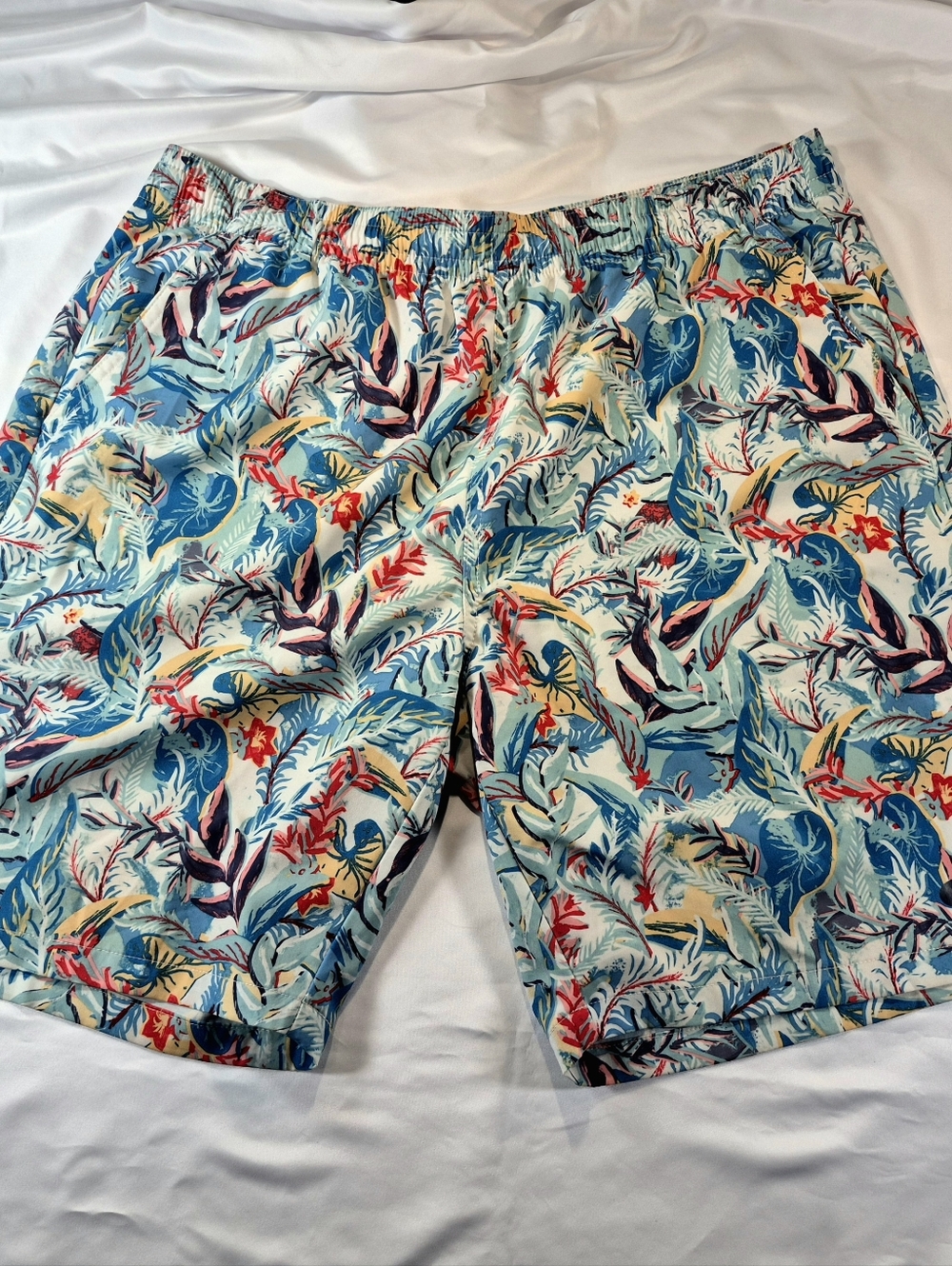 Costa Del Mar Tropical Print Breezy Tech Performance Shorts - Size Large Swim